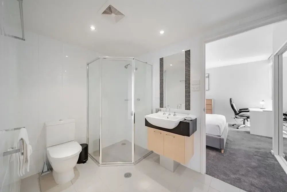 Stylish 1-bed Flat With Pool, BBQ & Sauna Access