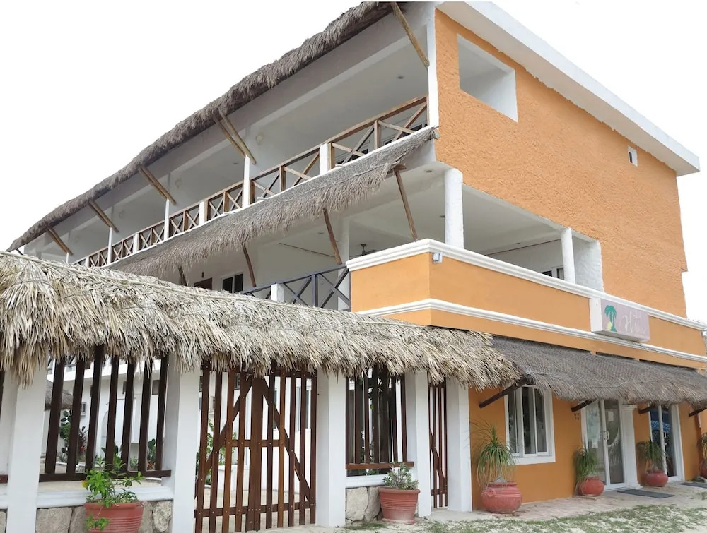 Holmar Hotel