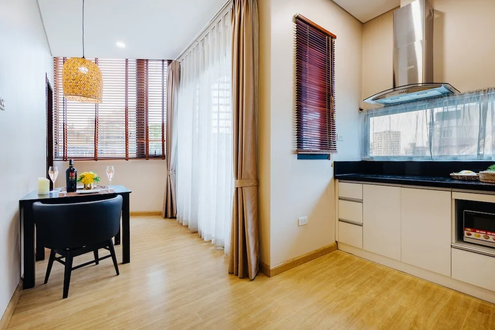HB Serviced Apartment - 12 Trần Quý Kiên