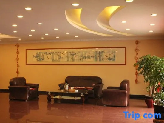 Jinqiao Hotel