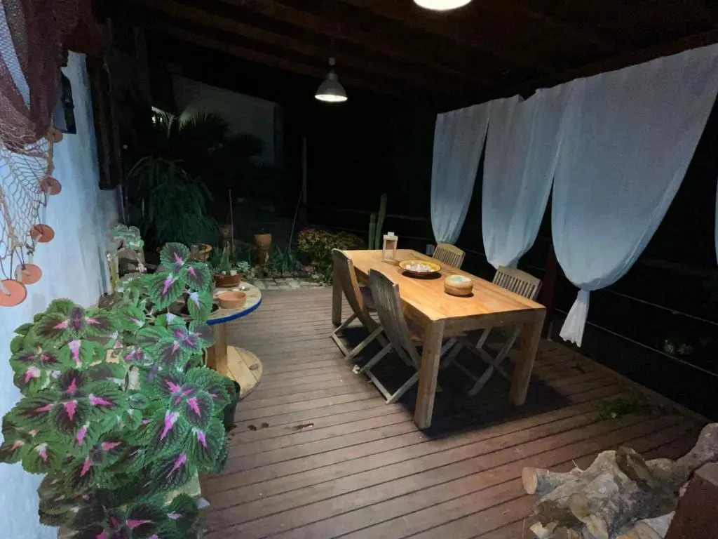 Smallville - Apartamento independiente para 4 personas con piscina compartida