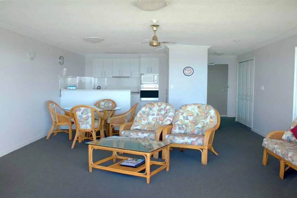Pacific Surf Absolute Beachfront Apartments