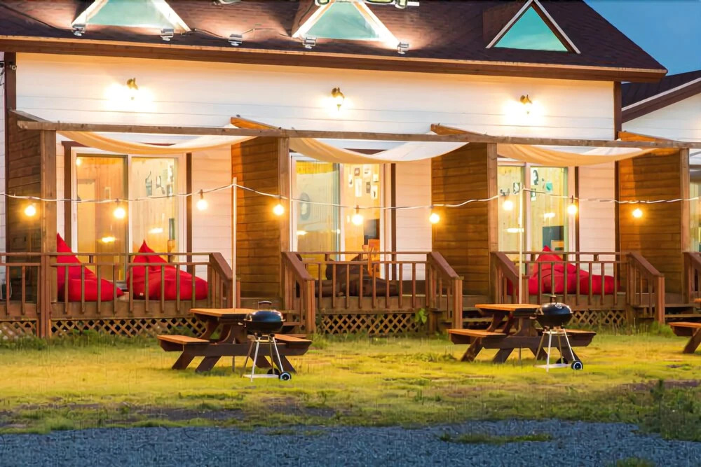Jeju Hyeoppjae Some&ssam Guesthouse
