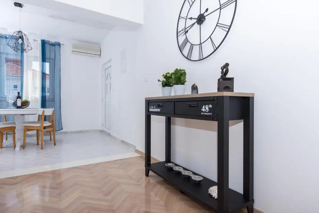Apartment Mika1
