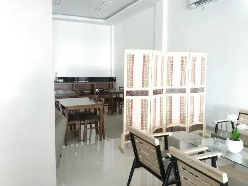 Amoda Hotel & Cafe