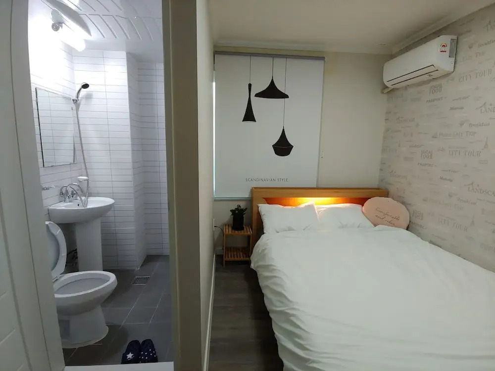 Slippers n Sippers Guesthouse