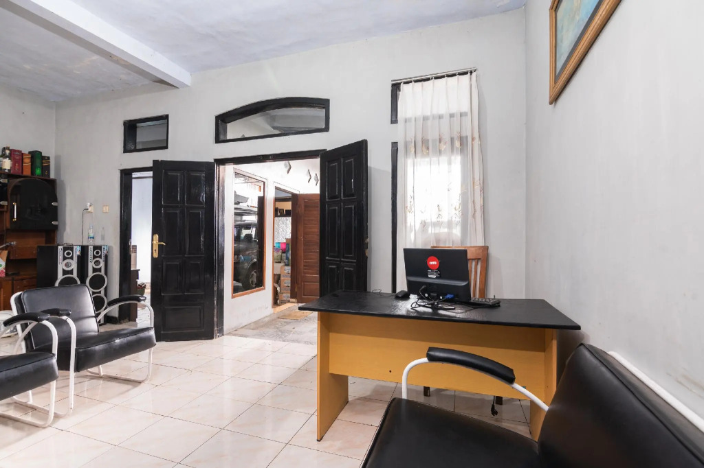 OYO 1765 Herman Homestay