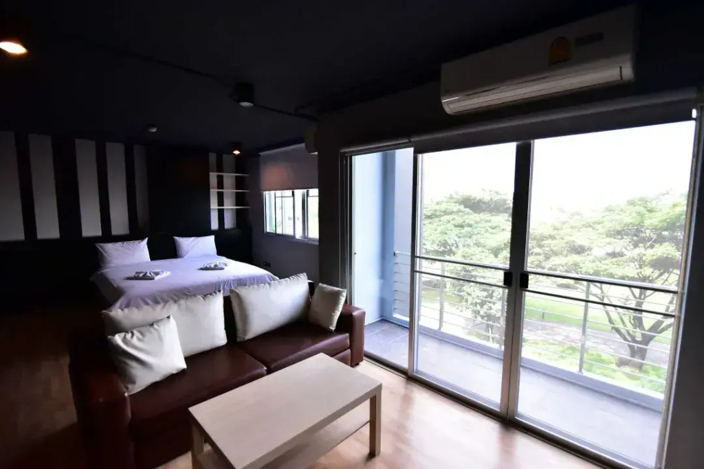 Big Tree Residence Suvarnabhumi