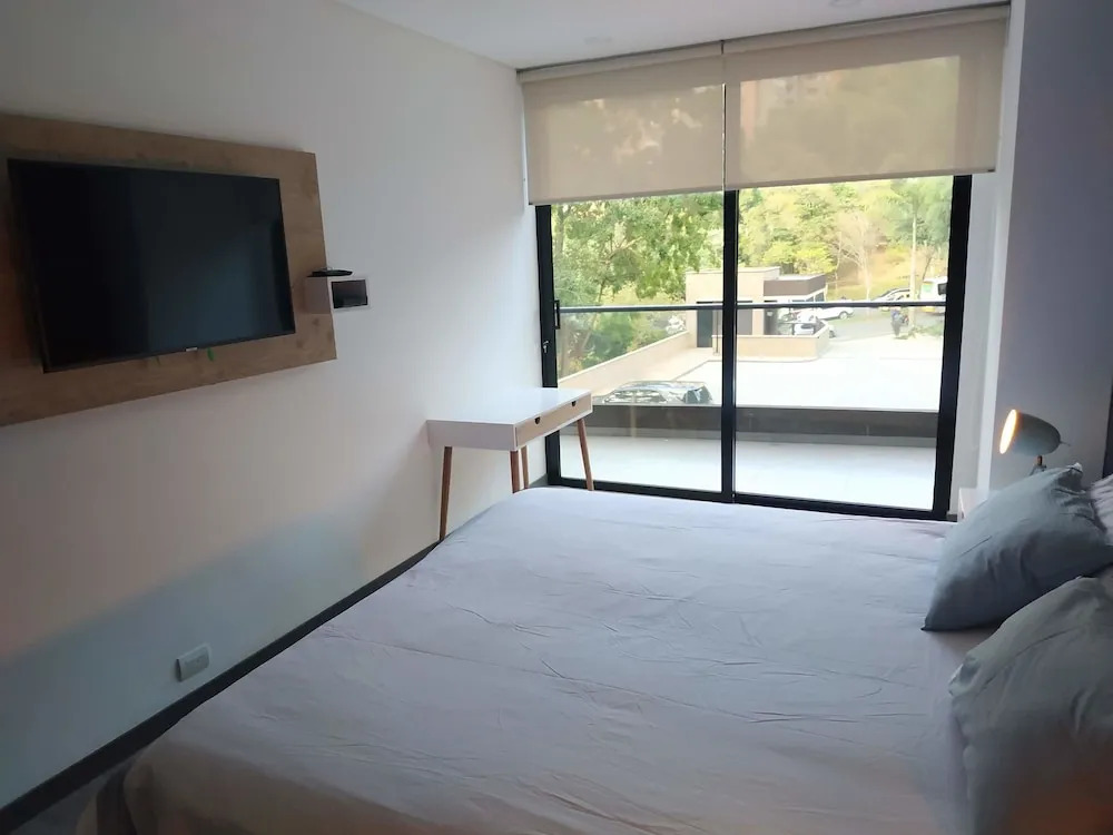 Hotel Class Suites By Colclick