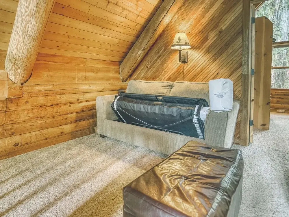 Cedarwood Lodge