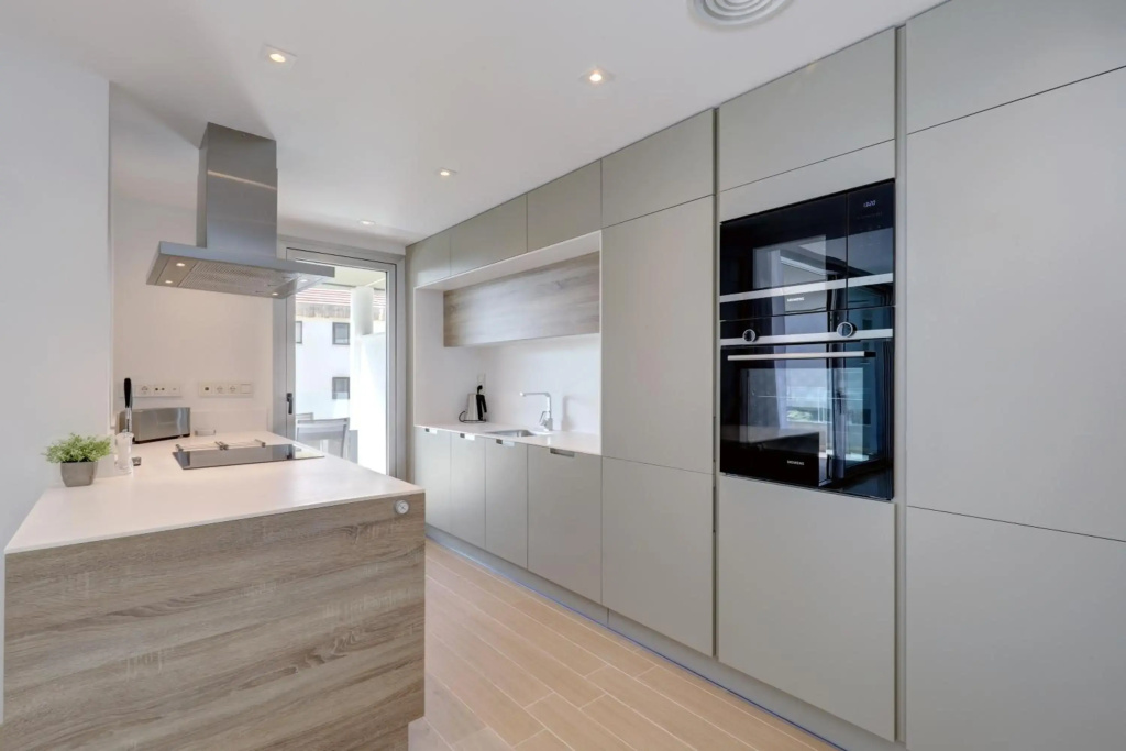 New Modern 3 Bed Apartment Puerto Banus