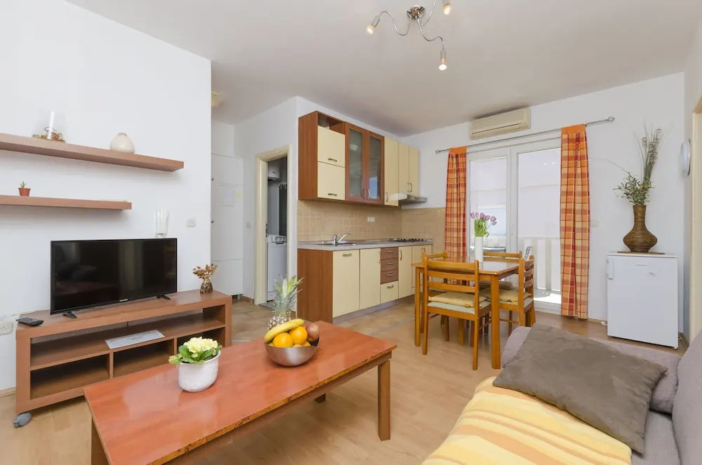 Apartment Lena