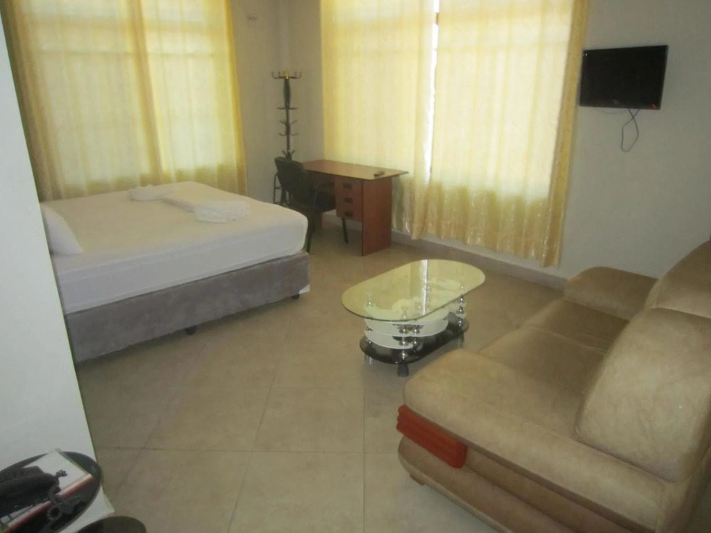 FQ Hotel