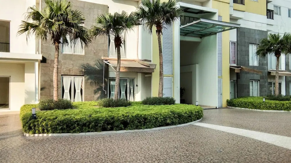 The Wave Apartment near Kota Kasablanka
