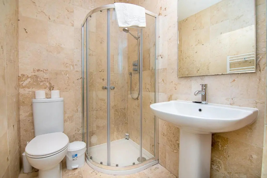 Modern 1 Bed Flat in Holborn, London for up to 2 people - with free wifi
