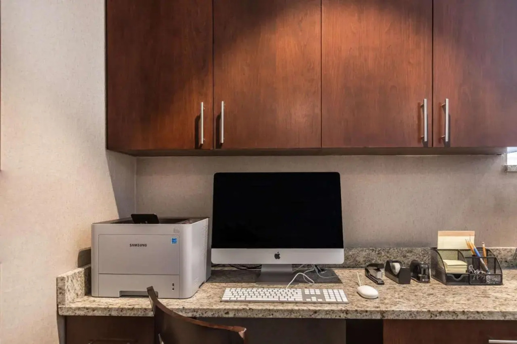 3 Palms Inn & Suites Bay City