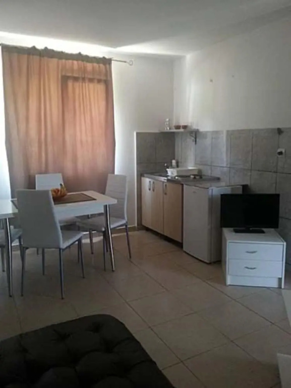 Apartments Lav Costas