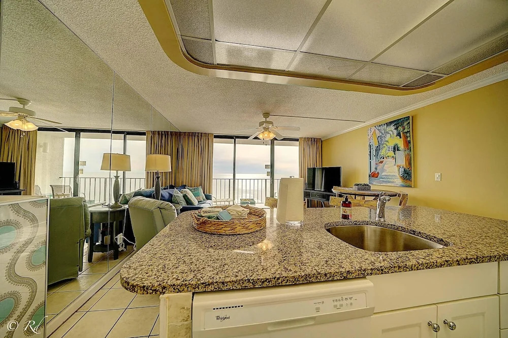 Edgewater 1008-3