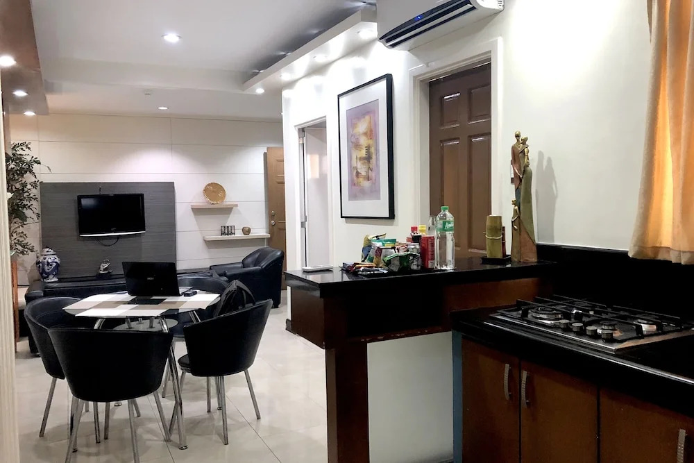OYO 506 153 Executive Suites