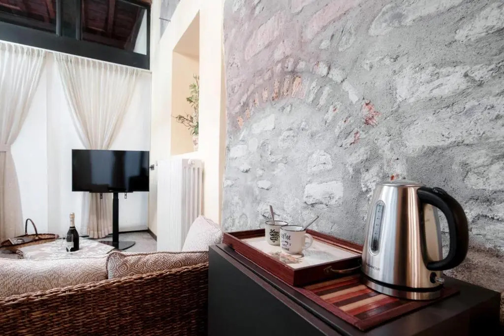 Historical Suites by "The House Of Travelers"