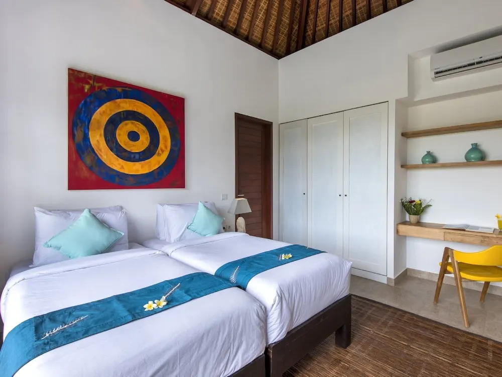 Villa Anam, 10 Bedrooms Private Villa in Seminyak