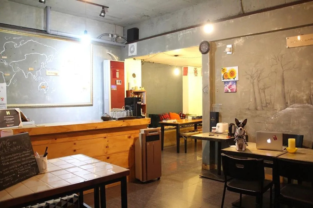 Backpacker's House - Hostel