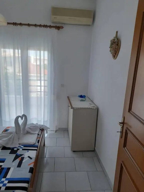 Impeccable 2-bed House in