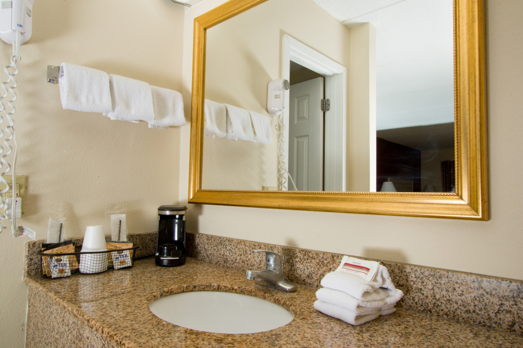 Red Roof Inn & Suites Pigeon Forge Parkway