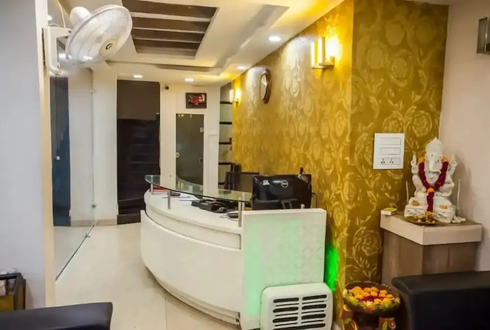 Super Hotel O Smriti Star