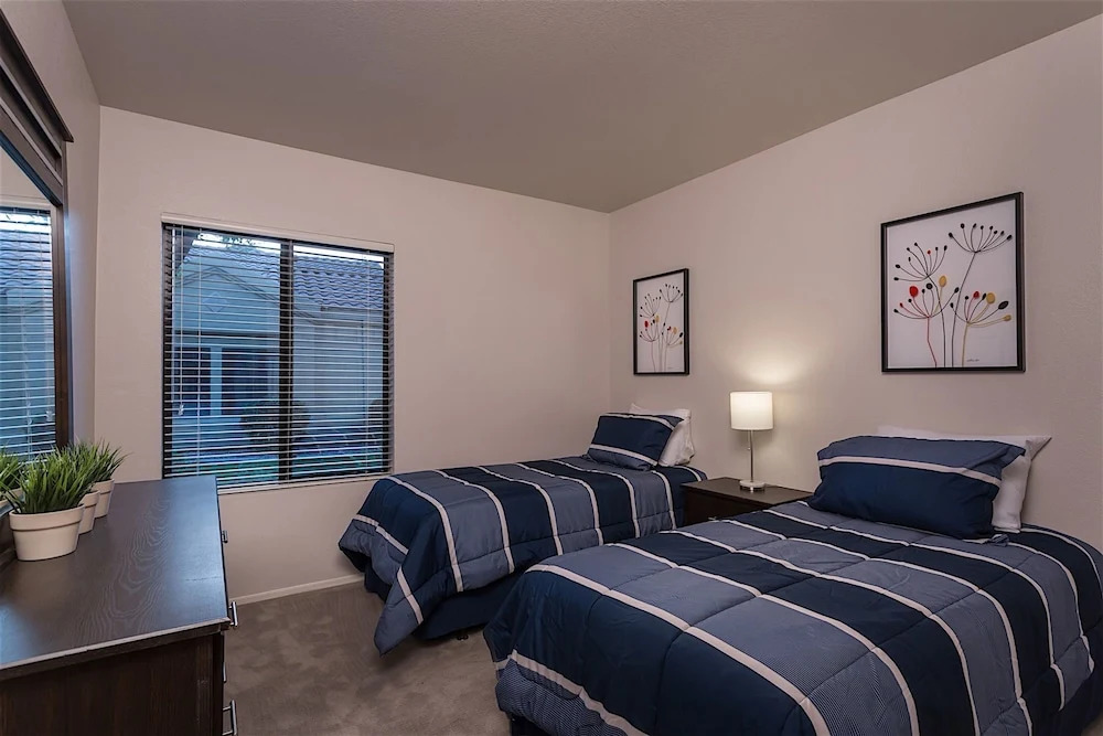Home Suite Home 3 BR by Casago