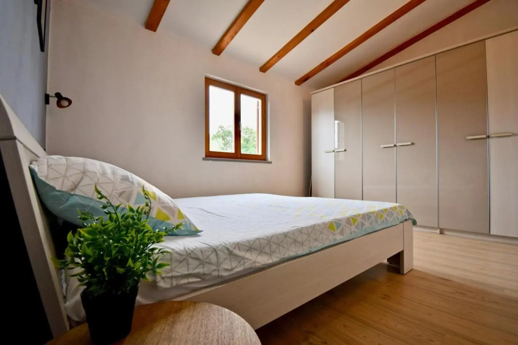 Relaxing holiday house with terrace sea view
