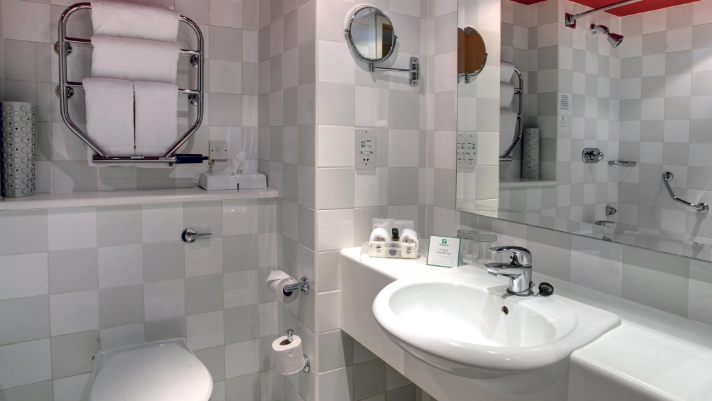 Holiday Inn Aylesbury by IHG