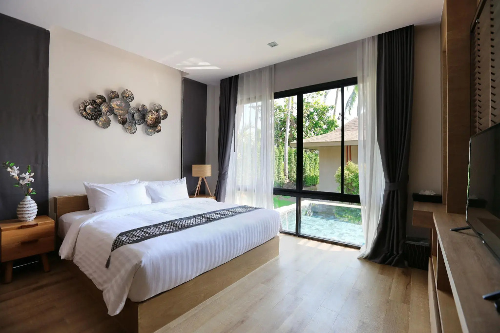CHUZ Villas Samui SHA Plus