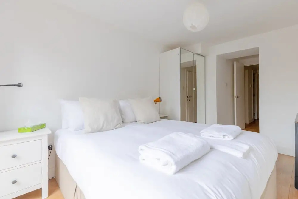 Homely 2BD Flat W/private Patio Near Maida Vale!
