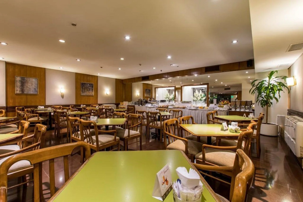 Hotel Solans Carlton