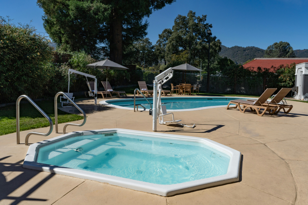 The Orchard Hotel Ukiah Wine Country Free Breakfast, Pool, & Hot Tub