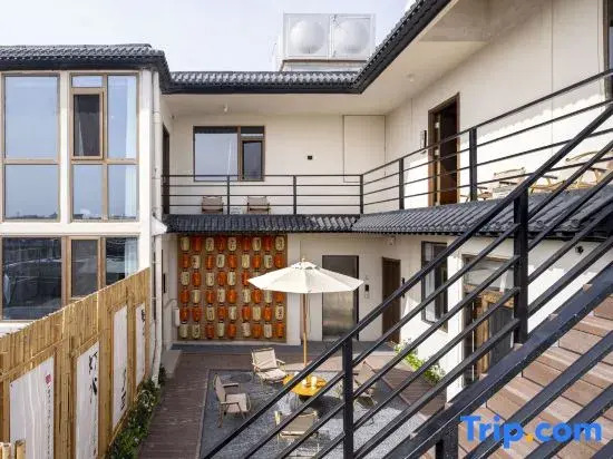 Zenyard Courtyard Accommodation (Zhonglou Subway Station, Huimin Street, Xi'an)
