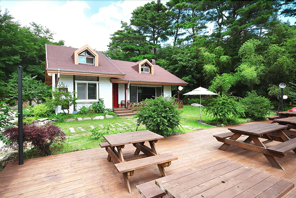 Gyeongpo Yangji Pension