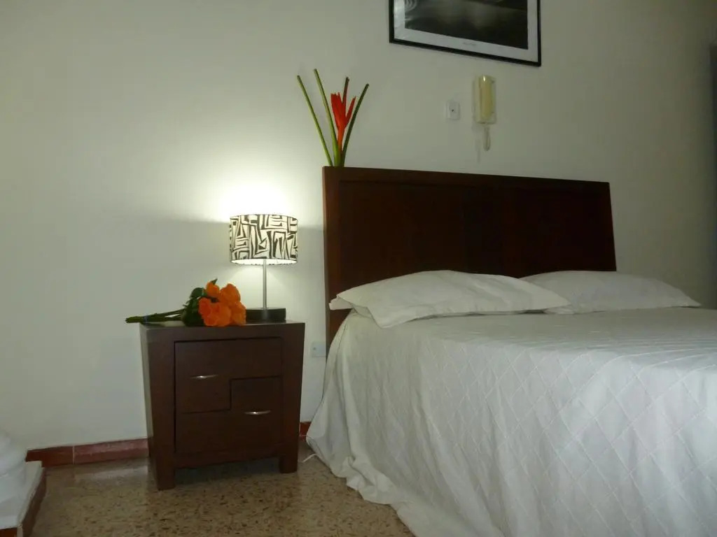 Tom Suites