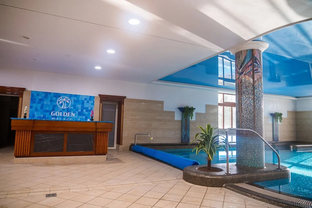 Hotel Golden Palace