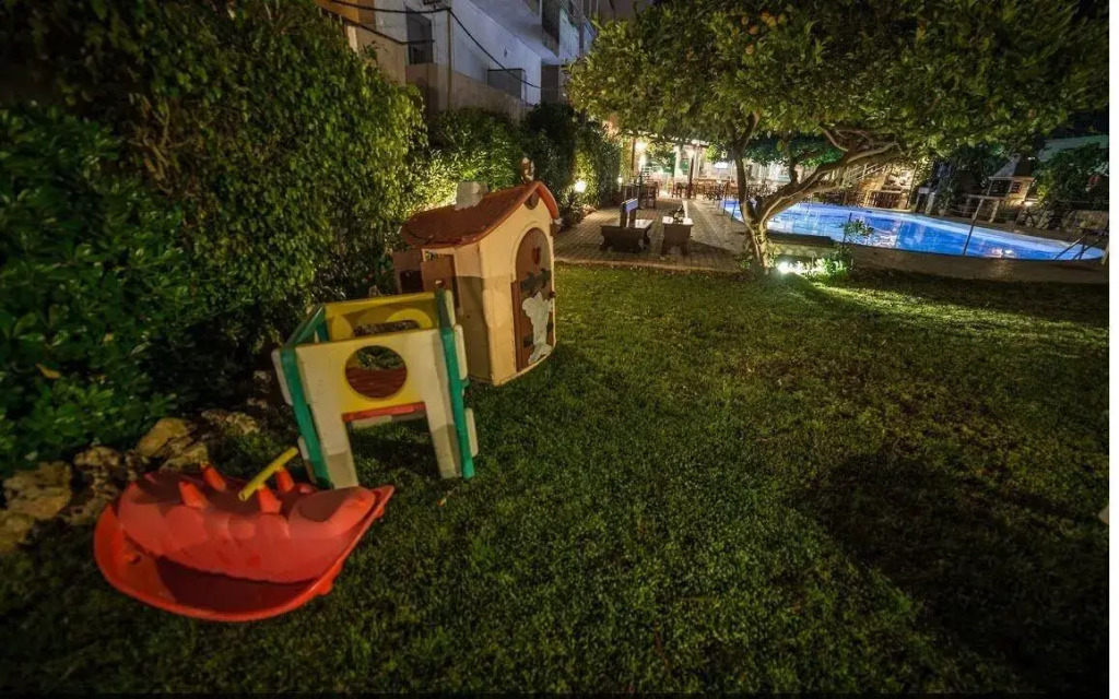 Roxani Hotel