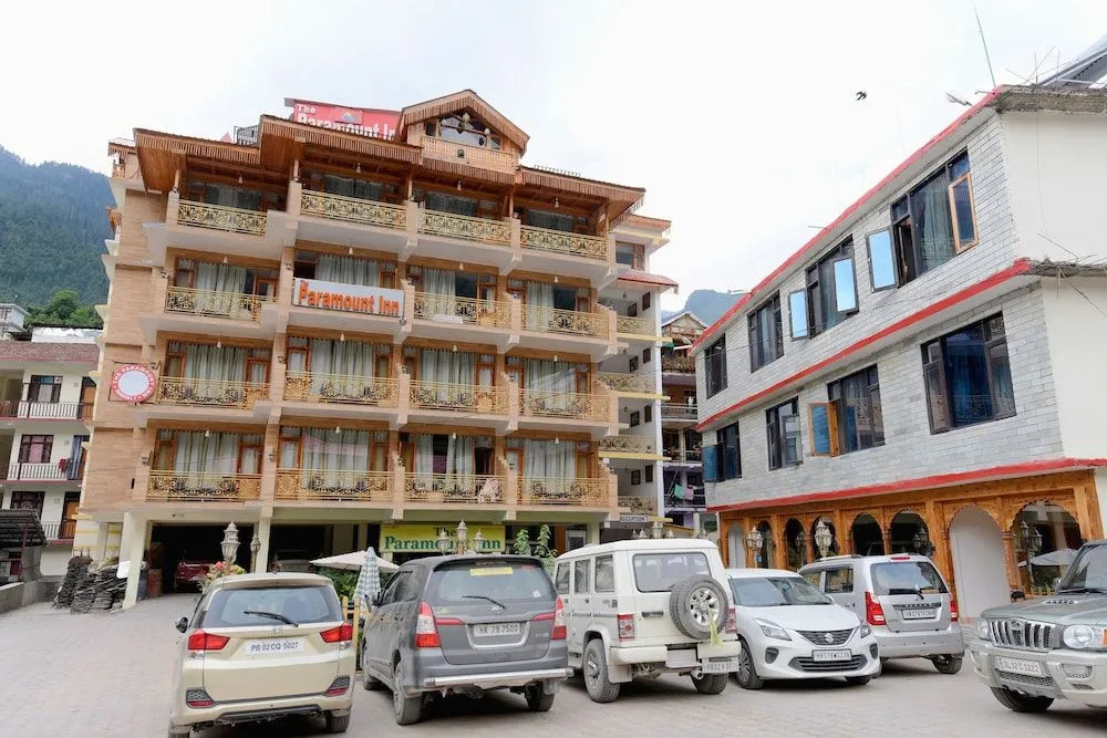 Oyo 45690 The Paramount Inn