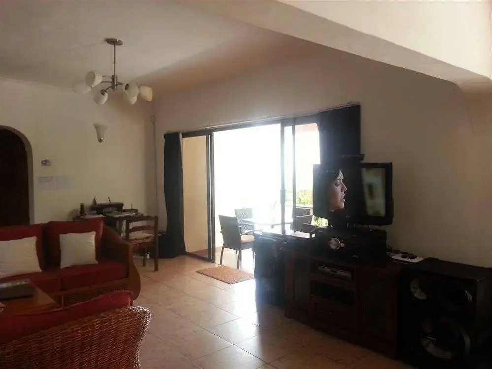 Albizia Lodge Reef Estate