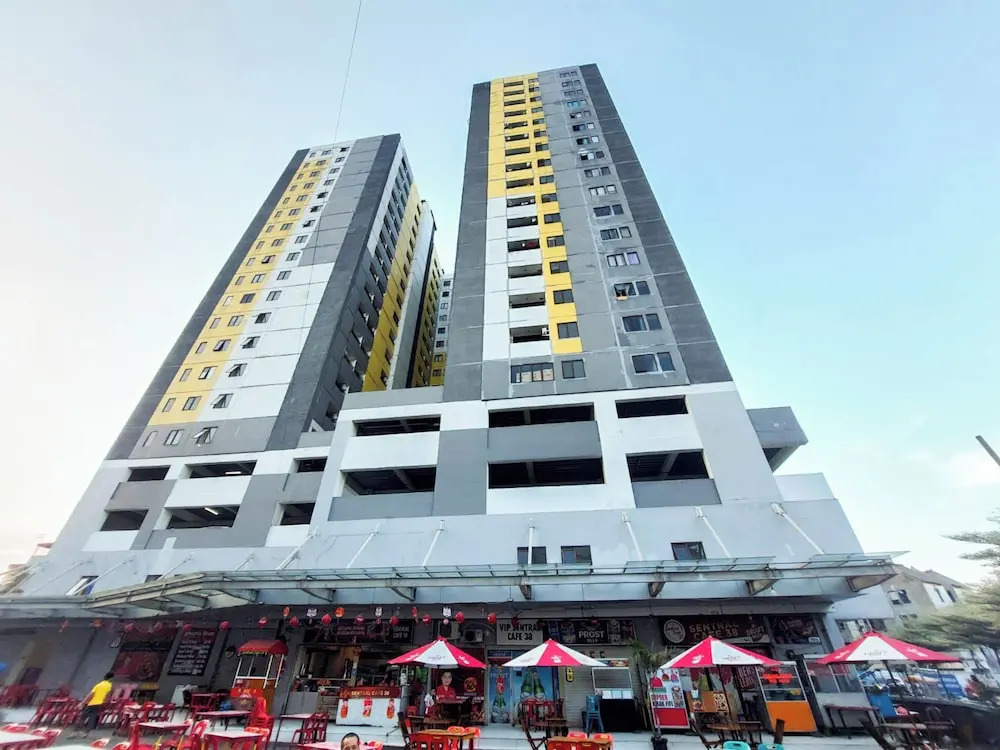 Good And Restful Studio (No Kitchen) At Sentraland Medan Apartment