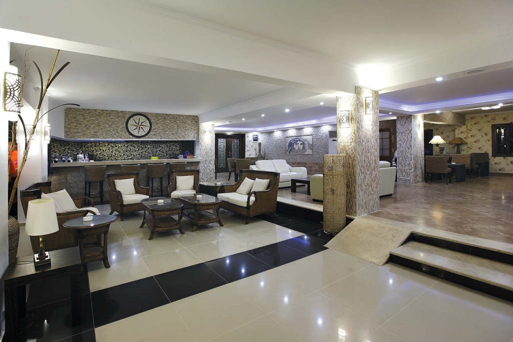 Costa Bitezhan Beach Hotel