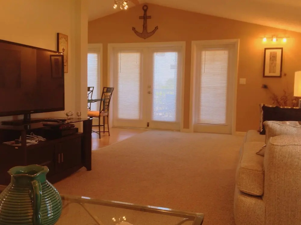 Bring Your Boat Direct Waterfront - Two Bedroom Home