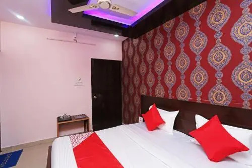 Laxmi Palace By OYO Rooms
