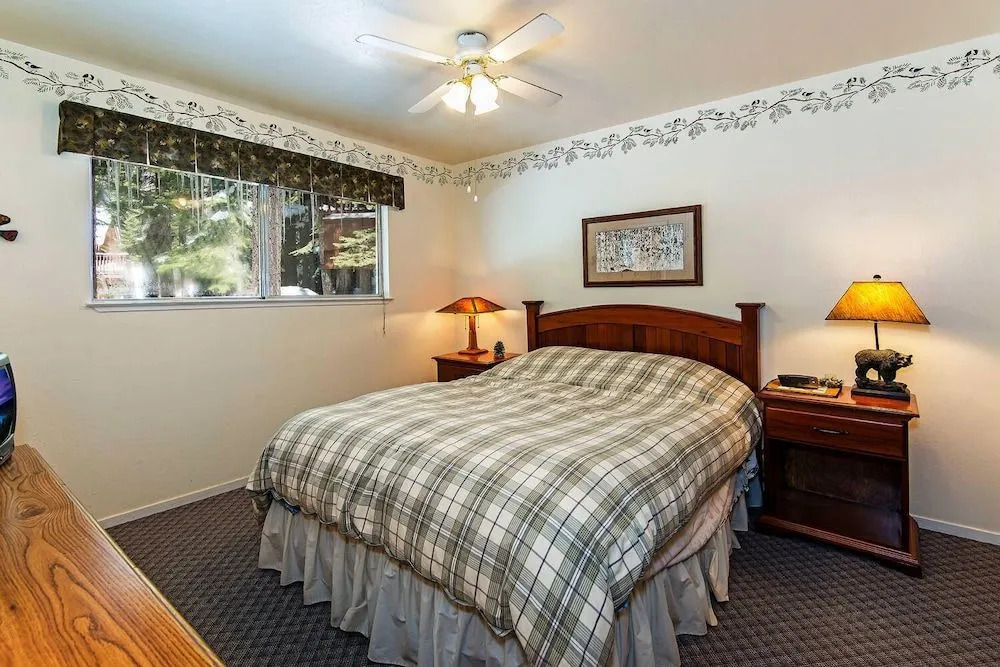 Cherry Hills Cabin - Sleeps 6, No Pets, Family Fun!