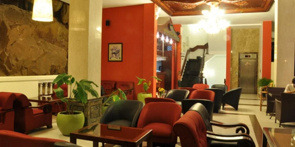 Nathalie's Vung Tau Restaurant & Hotel