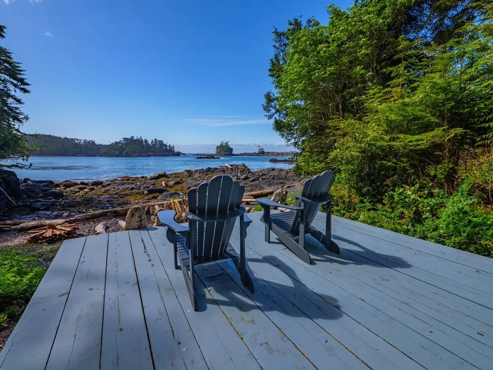 Snug Harbour Inn